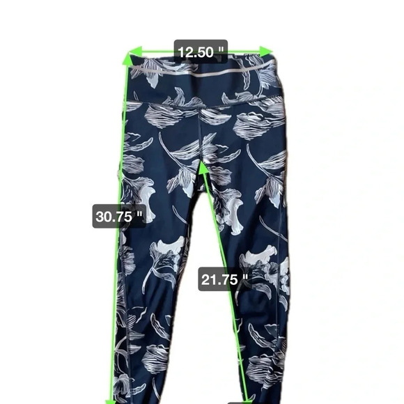 athleta blue floral sonic cropped high wasted leggings size extra small - Picture 4 of 8